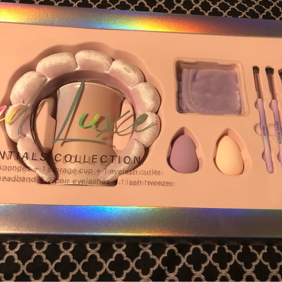 Grand Luxe 25 Piece Essentials Collection MakeUp Brushes Headband Tik Tok Viral - Picture 11 of 13